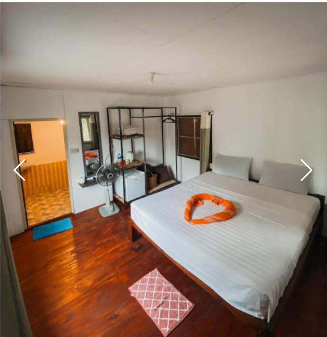 Hotel Koh Ngai Seafood Habitación foto